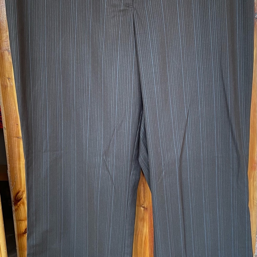 Pants - Picture 2 of 9